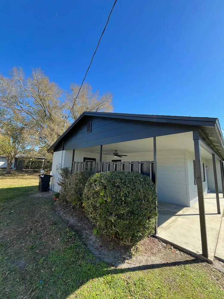 Exterior trim prep and caulking